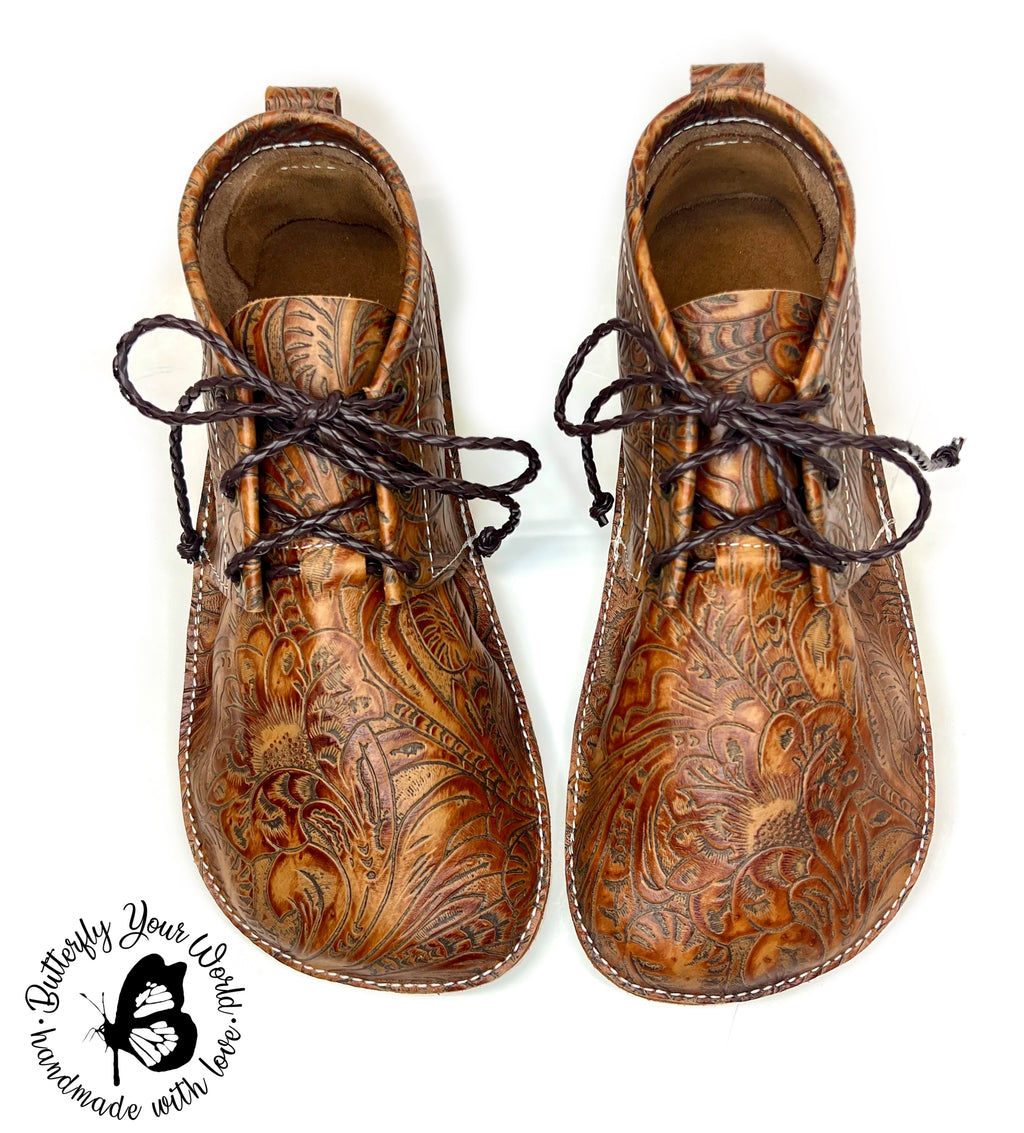 Women embossed leather oxfords