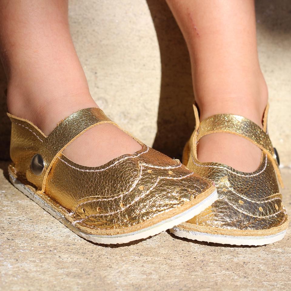 Kids Wingtips mary janes with rubber sole